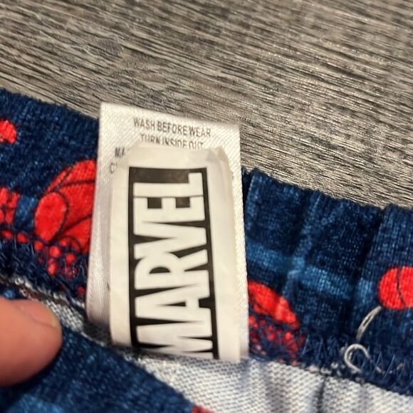 Spider-Man Kids Pajamas - Blue and Red - 8 - Picture 7 of 9